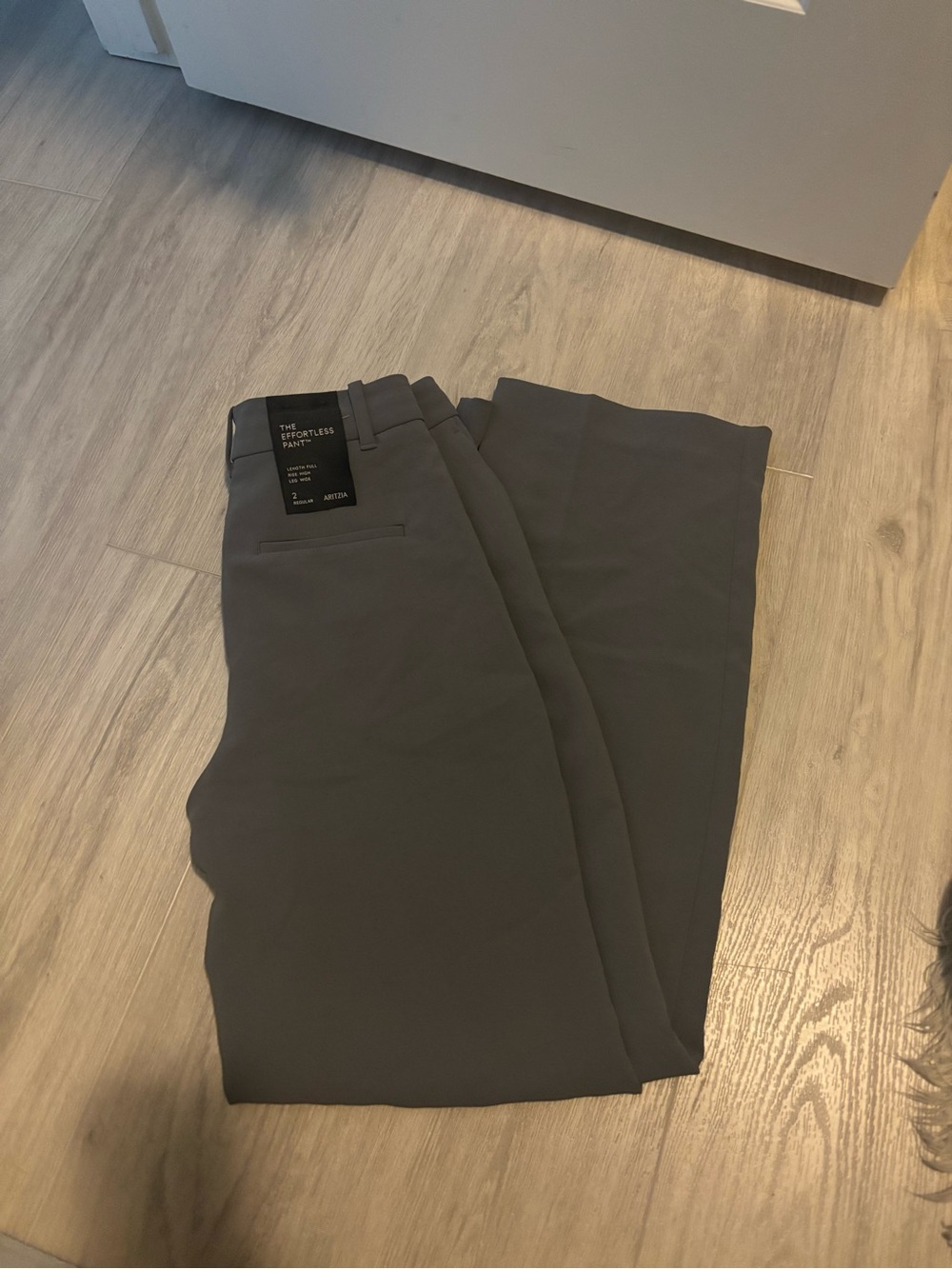 Aritzia 2 Effortless Pant in Charcoal Gray